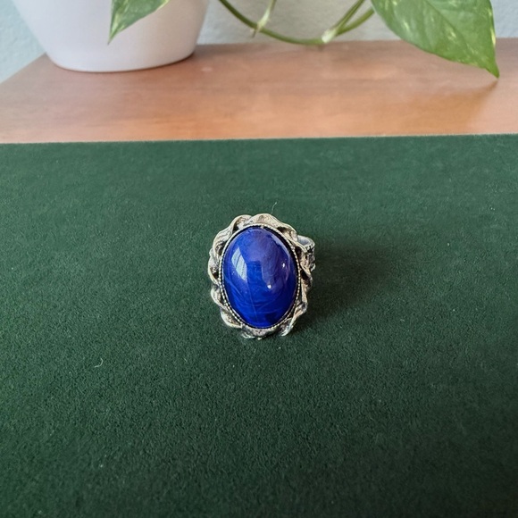 Gorgeous Vintage West Germany Blue Glass Cabochon Silver Tone Adjustable Ring - Picture 9 of 14